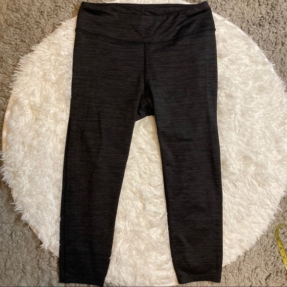 OUTDOOR Voices Move 3/4 Tech Sweat Leggings In Night - Picture 9 of 13